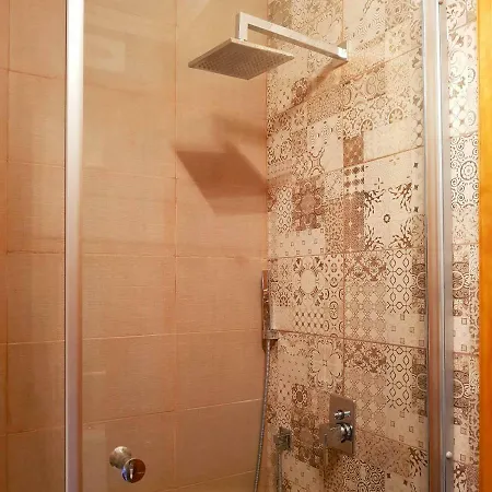 Sunshine Court ベッド・アンド・ブレックファスト 4*