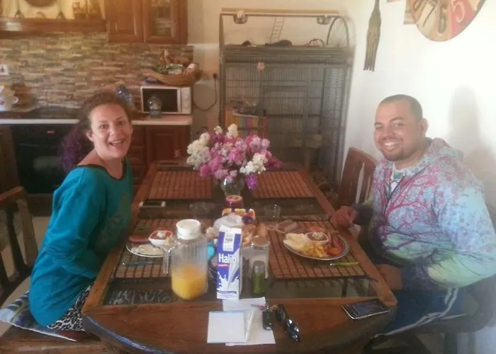 Oda ve Kahvaltı Sunshine Court