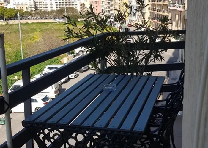 Oda ve Kahvaltı Sunshine Court