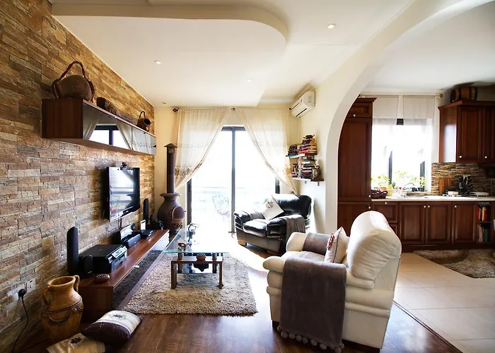 Sunshine Court St. Paul's Bay