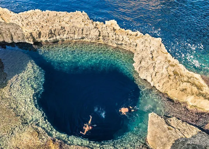 B&B Sunshine Court 4*