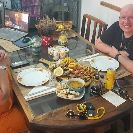 فندق مبيت وإفطار Sunshine Court *