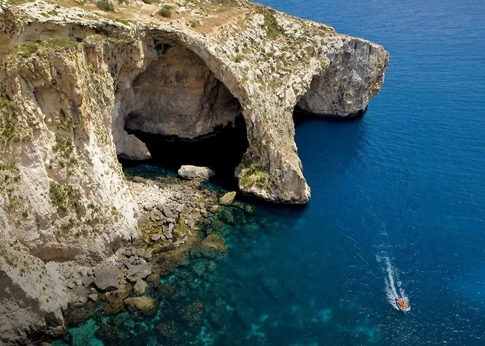 Sunshine Court St Paul's Bay